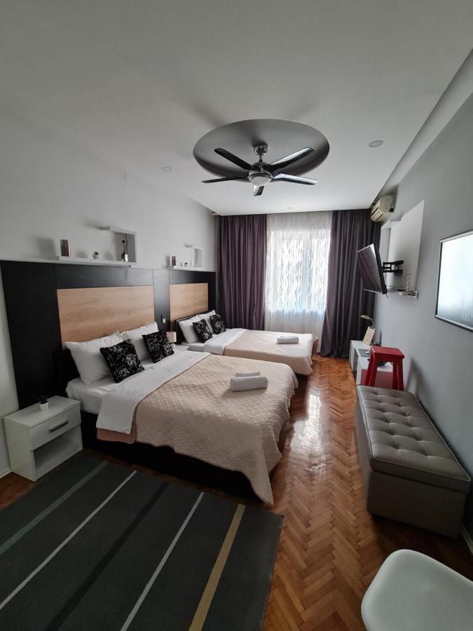 Nikola Tesla City Walk Apartment นิส ภายนอก รูปภาพ